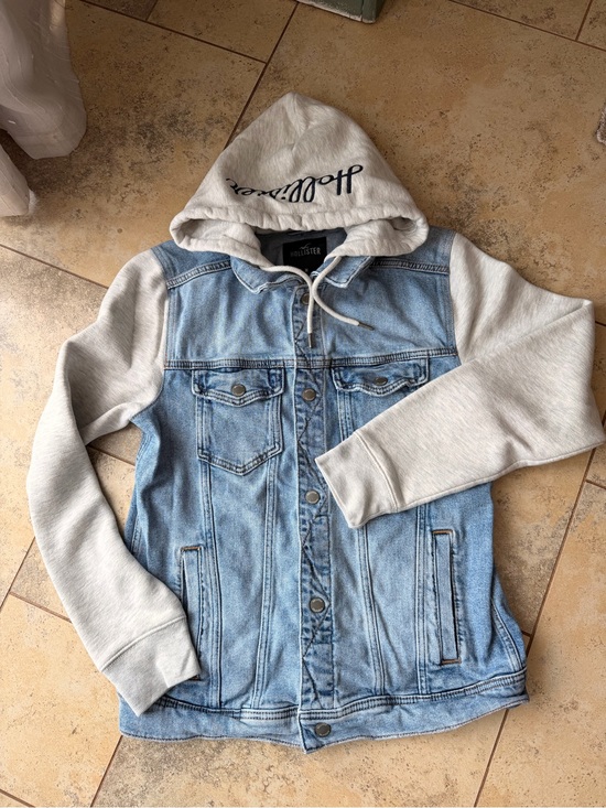 Hollister Jackets & Blazers - Hollister Hooded Denim Trucker Jacket Gray Sweatshirt Sleeves Embroidered Logo M